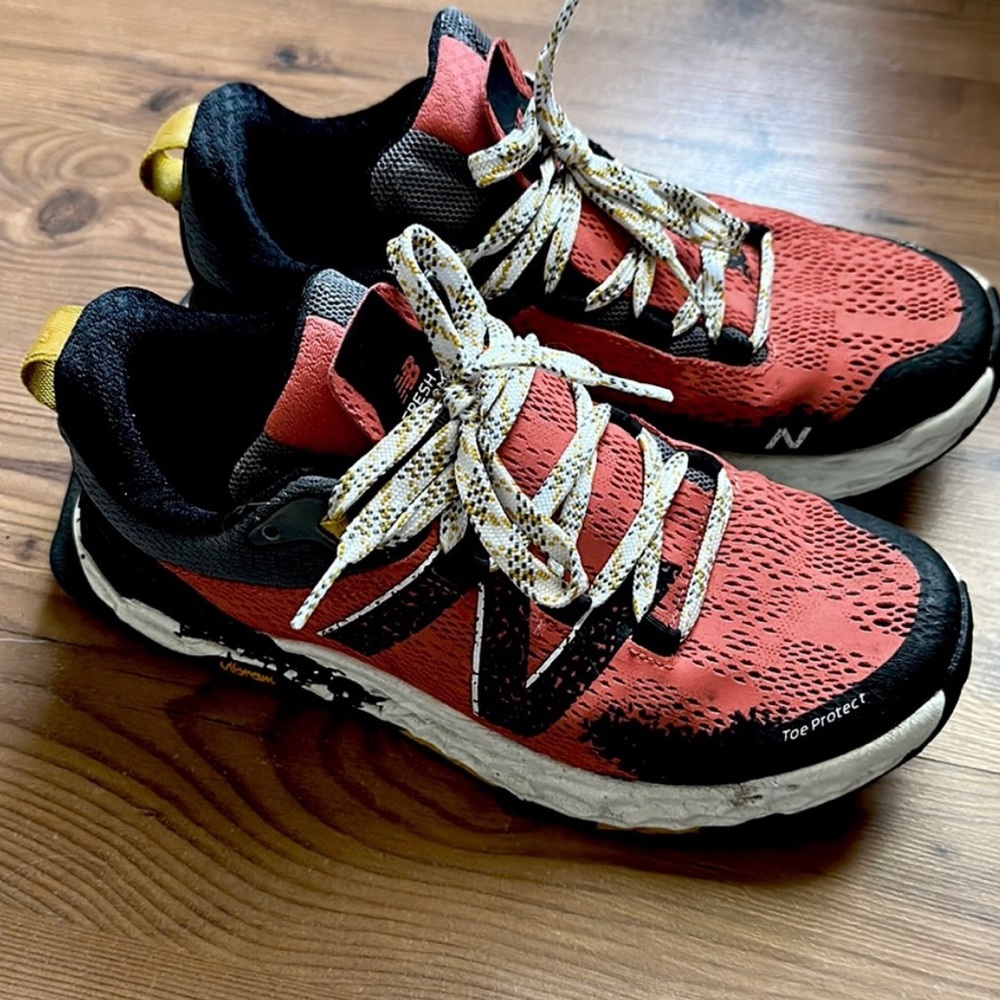 New Balance trail runner with fresh foam US7.5